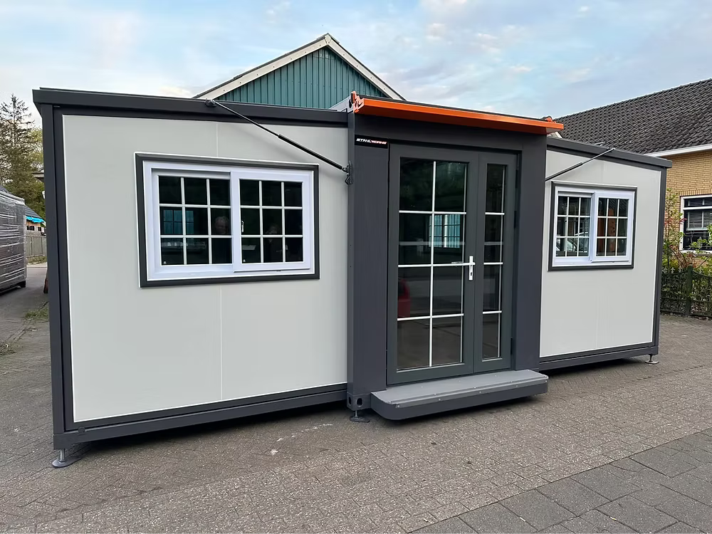 Conteneur mobile 19 × 20 ft – Modèle Tiny House Deluxe