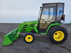 Tracteur compact John Deere 300-E – 38 ch – avec chargeur