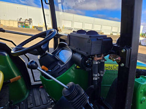 Tracteur compact John Deere 300-E – 38 ch – avec chargeur