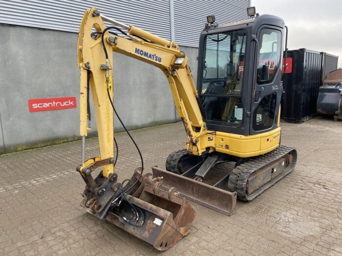 Komatsu PC20MR-2 – 2005 – 2 t – Occasion