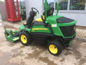 Tondeuse autoportée John Deere 1550 – Diesel