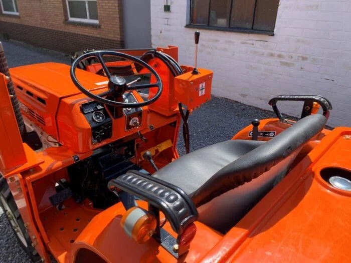 Micro - tracteur Kubota B1600D – 20 ch – 4RM – Chargeur neuf inclus - AMB