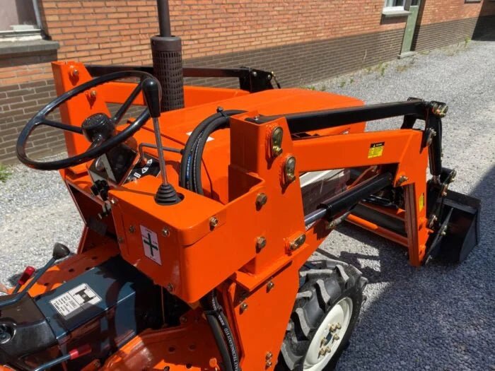 Micro - tracteur Kubota B1600D – 20 ch – 4RM – Chargeur neuf inclus - AMB