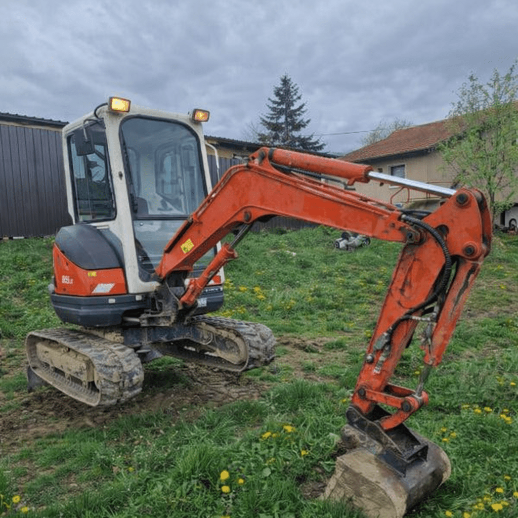 Mini - pelle Kubota U25 - 3 – 2,6 t – avec 3 godets - AMB
