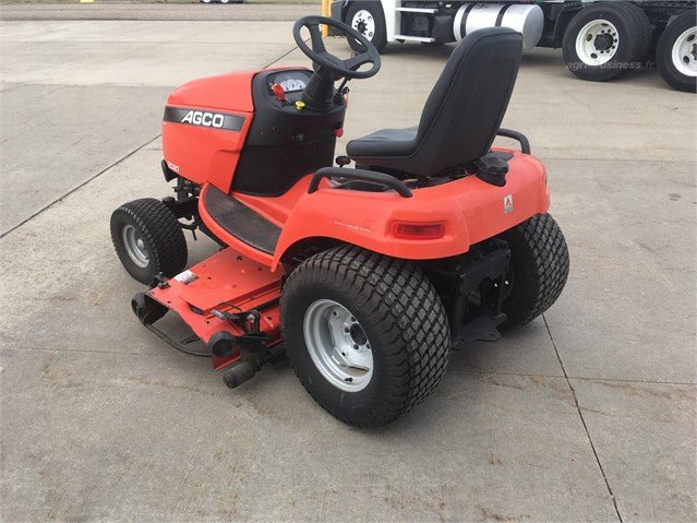 Tondeuse autoportée AGCO 2027H 2009 27 ch - AMB