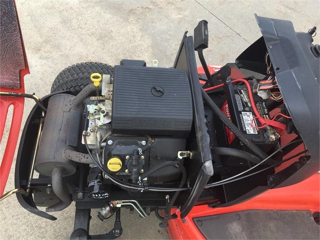 Tondeuse autoportée AGCO 2027H 2009 27 ch - AMB