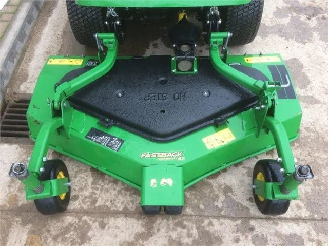 Tondeuse autoportée John Deere 1550 – Diesel - AMB