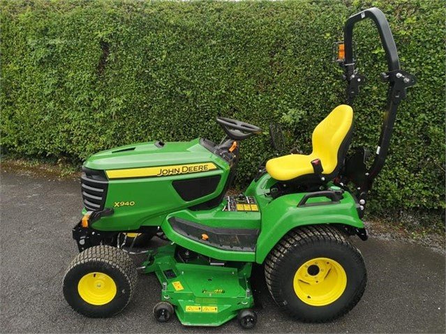 Tondeuse autoportée John Deere X950R – 2018 – 137 cm – Occasion - AMB