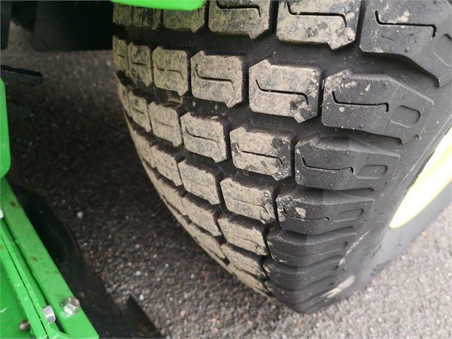 Tondeuse autoportée John Deere X950R – 2018 – 137 cm – Occasion - AMB