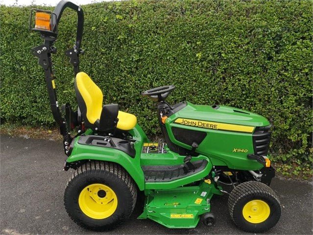 Tondeuse autoportée John Deere X950R – 2018 – 137 cm – Occasion - AMB